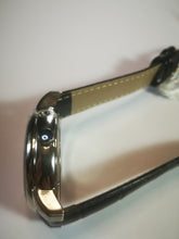 Carica l'immagine nel visualizzatore di Gallery, Orologio Automatico Margi - 7203