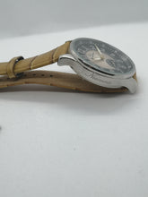 Carica l'immagine nel visualizzatore di Gallery, Orologio Margi serie Novecento elegante - Uomo