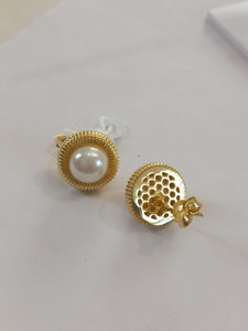 Orecchini con perla