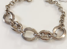 Carica l&#39;immagine nel visualizzatore di Gallery, Bracciale argento.
