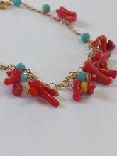 Carica l&#39;immagine nel visualizzatore di Gallery, Bracciale corallo e turchesi

