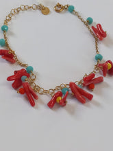Carica l&#39;immagine nel visualizzatore di Gallery, Bracciale corallo e turchesi
